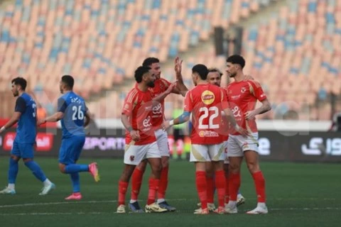 حالتان وصراع الصدارة.. كيف يخطف الأهلي التأهل من قلب أبيدجان؟